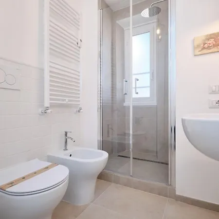 Basilica San Paolo - Luxurious Penthouse With Wi-fi Apartment