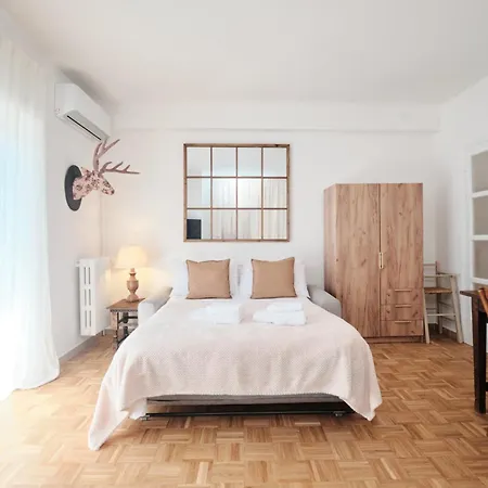 Basilica San Paolo - Luxurious Penthouse With Wi-fi Lägenhet *
